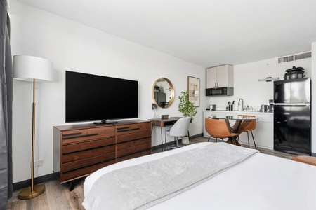 The Levy #0321 | Peaceful studio near park | Upper Kirby