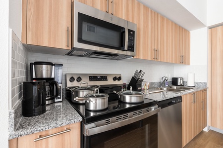 Create magic in this contemporary kitchen with all the necessary amenities.