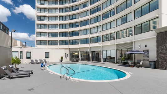 The community offers a refreshing swimming pool, with pool towels conveniently provided in your apartment—just bring them along when you go!