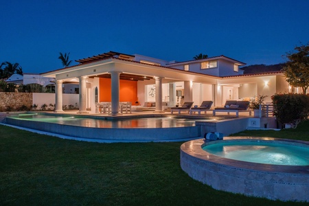 Frontal view of Villa Nirvana, a luxury villa rental in Los Cabos.