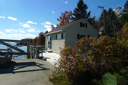 Mill Cove Cottage exterior