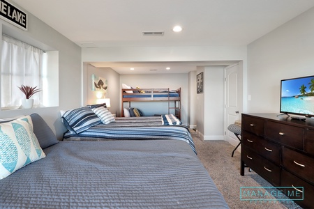 Bed Room 3, 2 Queen Size, 1 Twin Bunk Beds