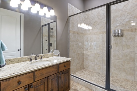 Master Suite Bathroom 2