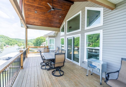 1st floor patio with views