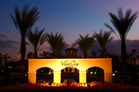 Vista Cay Sign at Sunset - Vista Cay Resort Direct