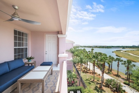 Private Balcony with Lakeview