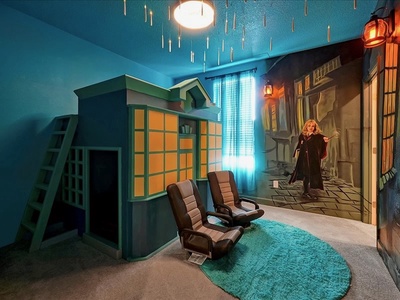Harry Potter Themed Bedroom with Bunk Beds