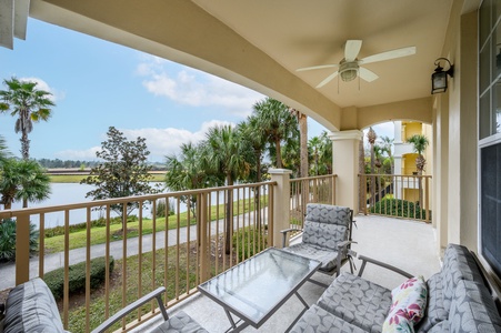 Private Balcony with Lakeview