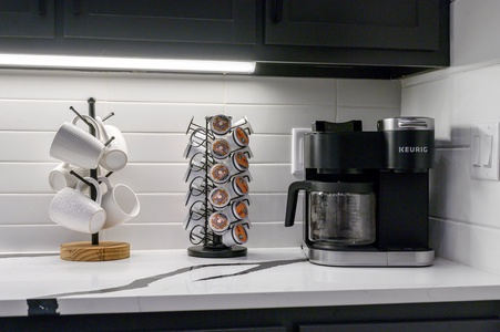 Keurig K-cup Duo and drip coffee pot