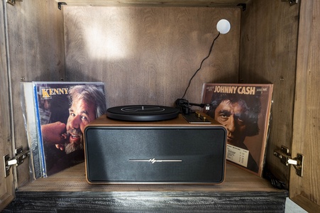 Jam out to some classic country with this old-school record player