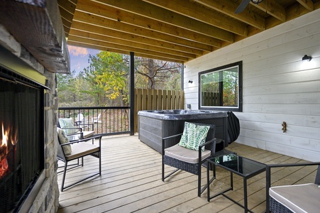 Downstairs back deck with hot tub