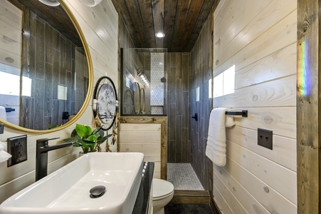 Master Bedroom #5 and Bunk Room Bathroom