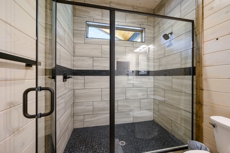 "Jameson" ensuite bathroom
