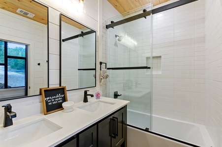 Bunk room bathroom #3
