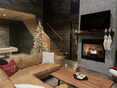 We can't wait to welcome you for the holidays!
