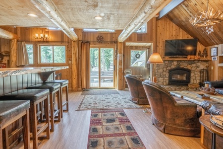 Chalet 9 common
