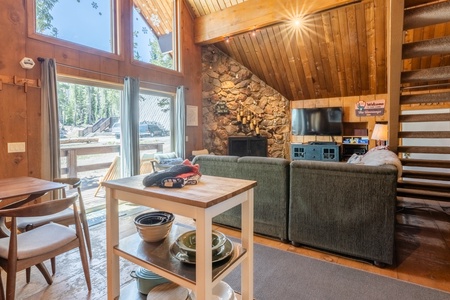 MammothChalet7-10