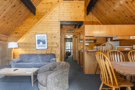 Chalet 25 common