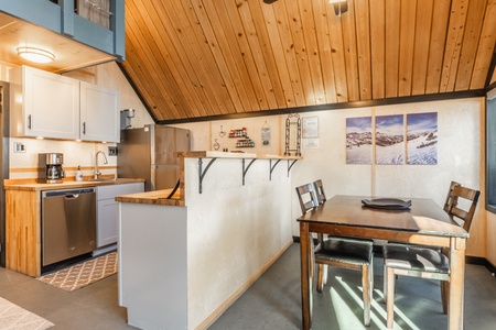 18-Dining Room