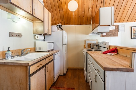 11-Kitchen