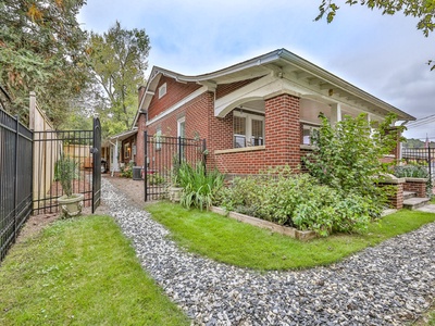 Walkway Path - Gated yard