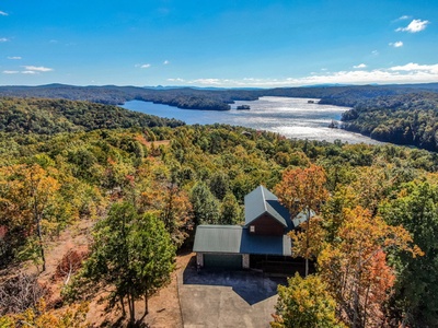 Incredible Lake Views