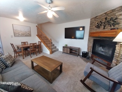 Valley Condo 101