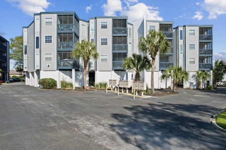 This Condo is only about a mile from the beach, and less than a mile from restaurants and golf.