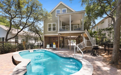 Lofty Oasis