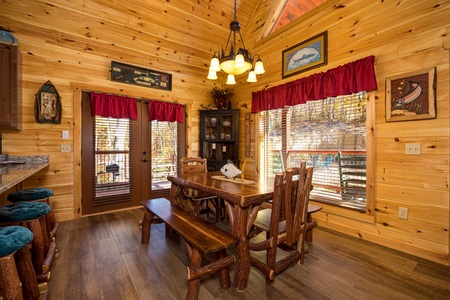 Dining Table at Angler's Ridge