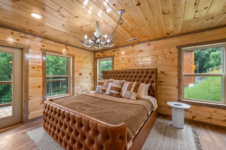 at flashy splashy lodge a 4 bedroom cabin rental located in gatlinburg