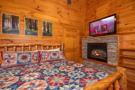 Loft bedroom amenities at Eagle's Sunrise, a 2 bedroom cabin rental located in Pigeon Forge