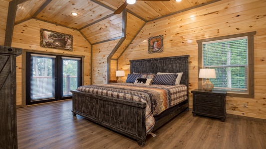 at swish splash lodge a 4 bedroom cabin rental located in gatlinburg