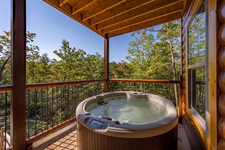 Hot Tub at Make A Splash, a 2 bedroom cabin rental located in gatlinburg