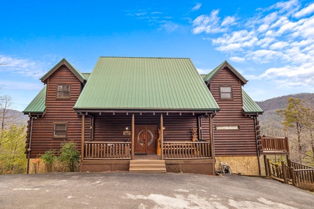 Majestic Views, a 3 bedroom cabin rental located in Pigeon Forge