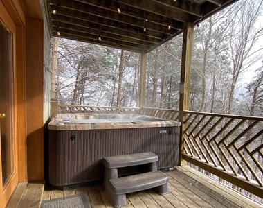Hot tub at Brink of Heaven, a 2 bedroom cabin rental located in Gatlinburg