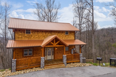 Cabin exterior at Happy Bear's Hideaway, a 2 bedroom cabin rental located in Gatlinburg