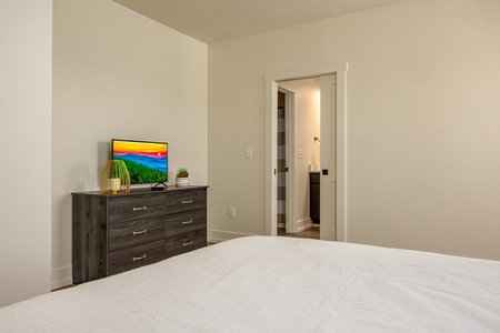 Bedroom Amenities at Hickory Haven