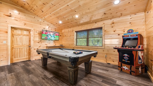 at hillbilly hideaway a 5 bedroom cabin rental located in pigeon forge