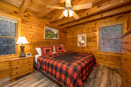 Master bedroom at Eagle's Loft, a 2 bedroom cabin rental located in Pigeon Forge