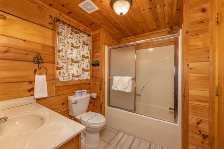 at fox ridge a 3 bedroom cabin rental located in pigeon forge