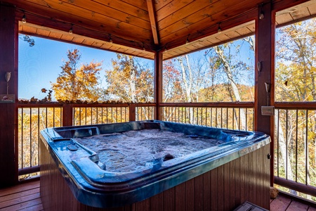 Hot Tub on Screened In Porch at Angler's Ridge