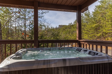 Hot tub at Liam's Lookout, a 2 bedroom cabin rental located in Pigeon Forge