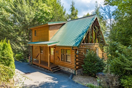 Cub's Crossing, a 3 bedroom cabin rental located in Gatlinburg