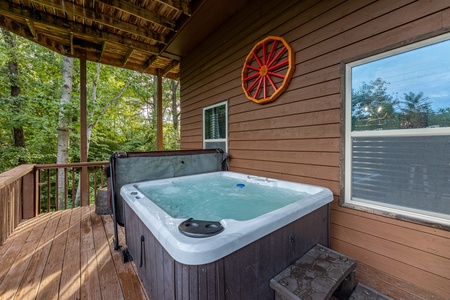 Hot tub at Bearing Views, a 3 bedroom cabin rental located in Pigeon Forge