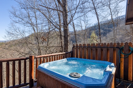 Hot tub at Hatcher Mountain Retreat a 2 bedroom cabin rental located in Pigeon Forge