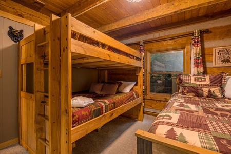 Soaring Heights Bunk Beds and Single Bed