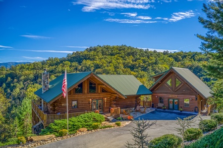 Great View Lodge, a 5-bedroom cabin rental located in Pigeon Forge