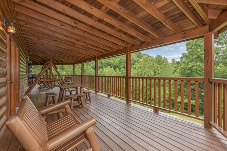 at almost bearadise a 4 bedroom cabin rental located in pigeon forge