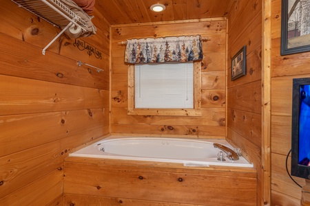 Jacuzzi tub at Just You and Me Baby, a 1 bedroom cabin rental located in Gatlinburg